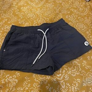 Vuori shorts, small